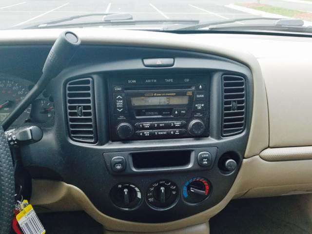 2001 Mazda Tribute ES-V6 4WD 4dr SUV